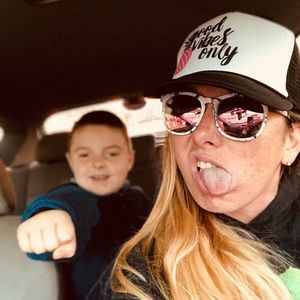 Meet your Posher, Katelyn